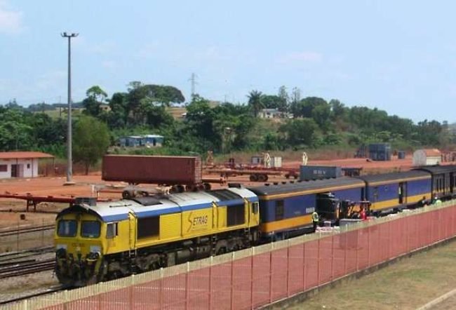 Franceville_station_-_train_from_Libreville Franceville_station_-_train_from_Libreville